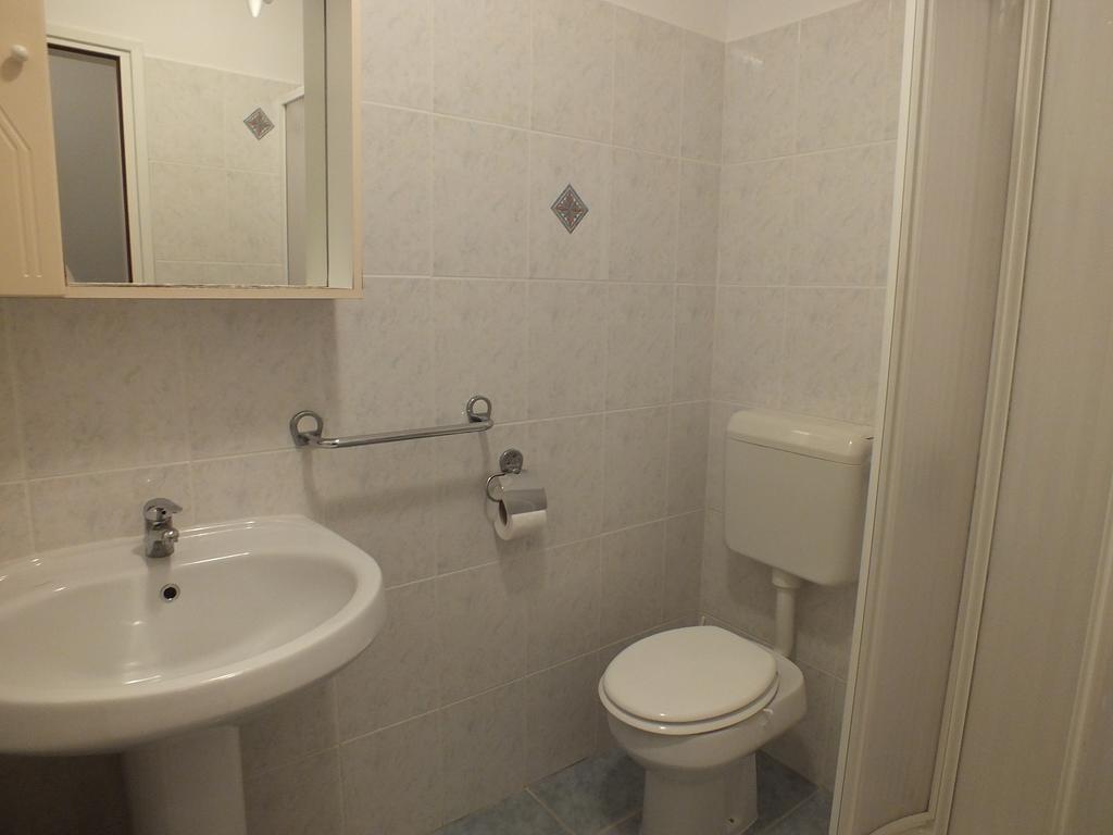 Aqua Family Apartments Karigador Ruang foto